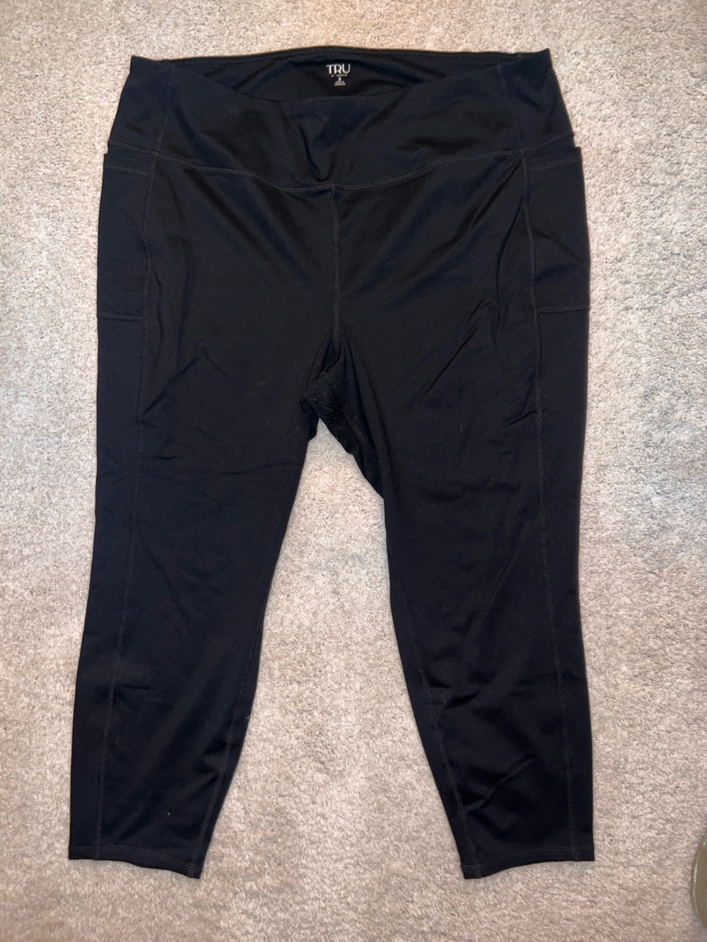 torrid TRU Black Active 7/8 Capri
